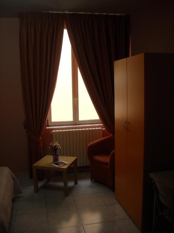 Hotel New Baby Казерта Номер фото