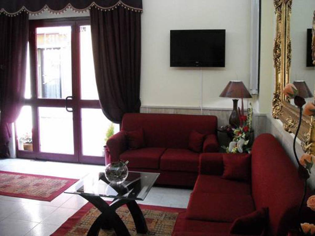 Hotel New Baby Казерта Экстерьер фото